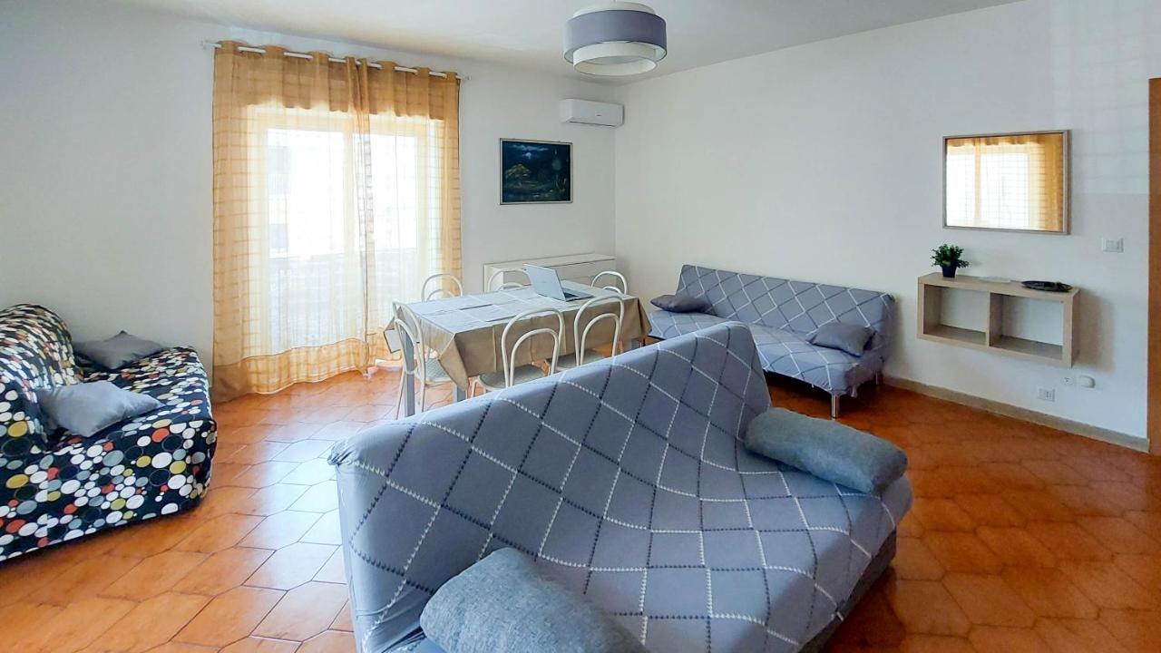 La Casa Al Mare Di Pippo Apartment *